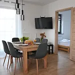 Apartment Wakacyjne Historie - Nowoczesne I Komfortowe Ze U Podnoza Snieznika Miedzylesie (Silesia)