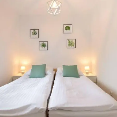 Wakacyjne Historie - Nowoczesne I Komfortowe Ze U Podnoza Snieznika Appartement