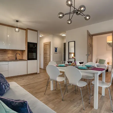 Wakacyjne Historie - Nowoczesne I Komfortowe Ze U Podnoza Snieznika Apartman
