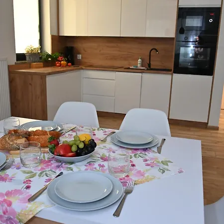 Διαμέρισμα Wakacyjne Historie - Nowoczesne I Komfortowe Ze U Podnoza Snieznika *