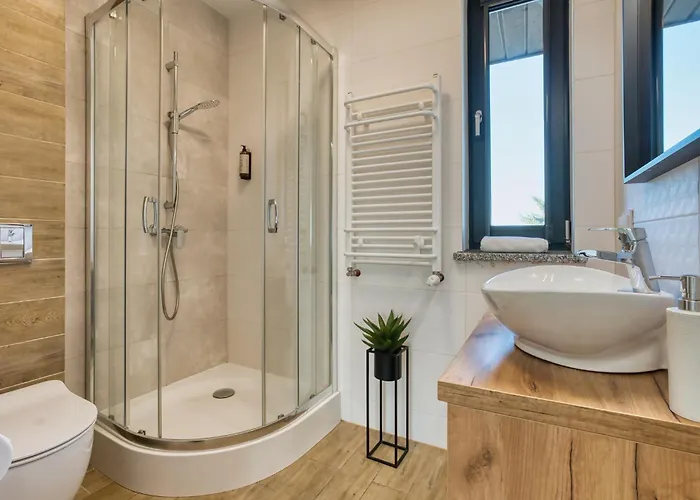 Wakacyjne Historie - Nowoczesne I Komfortowe Ze U Podnoza Snieznika Apartmán *